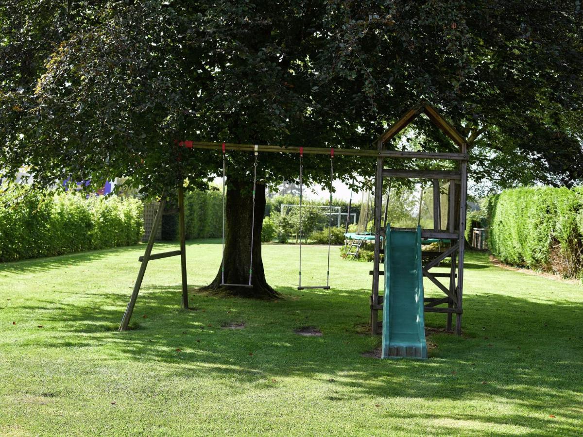 Spacious In Sourbrodt With Sauna Waimes